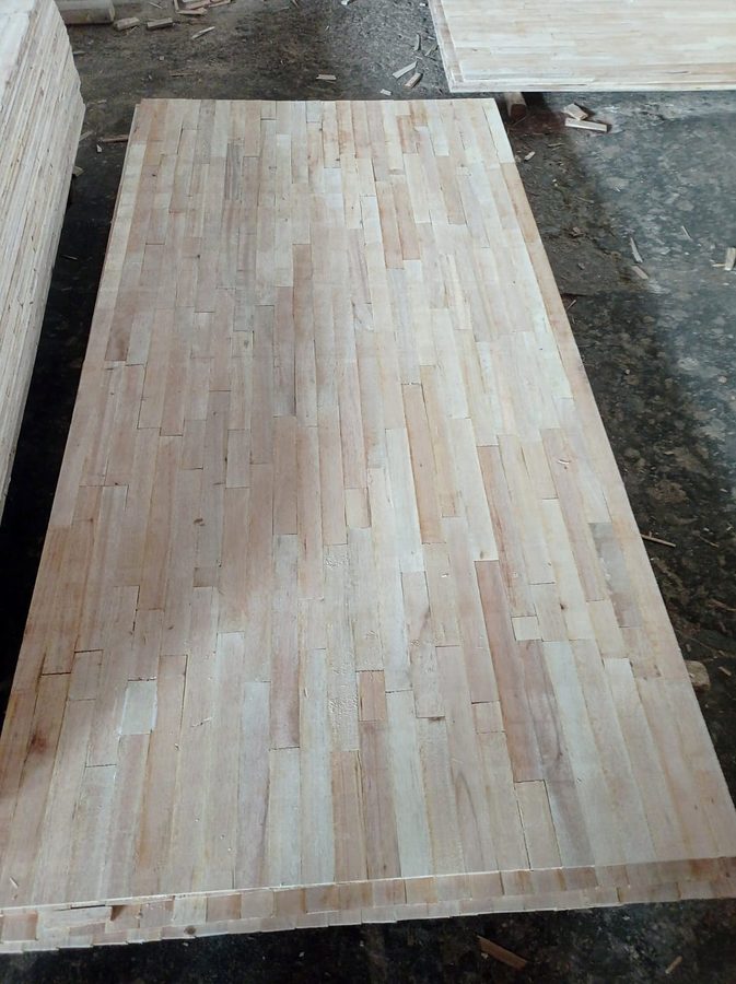 Falcata barecore board